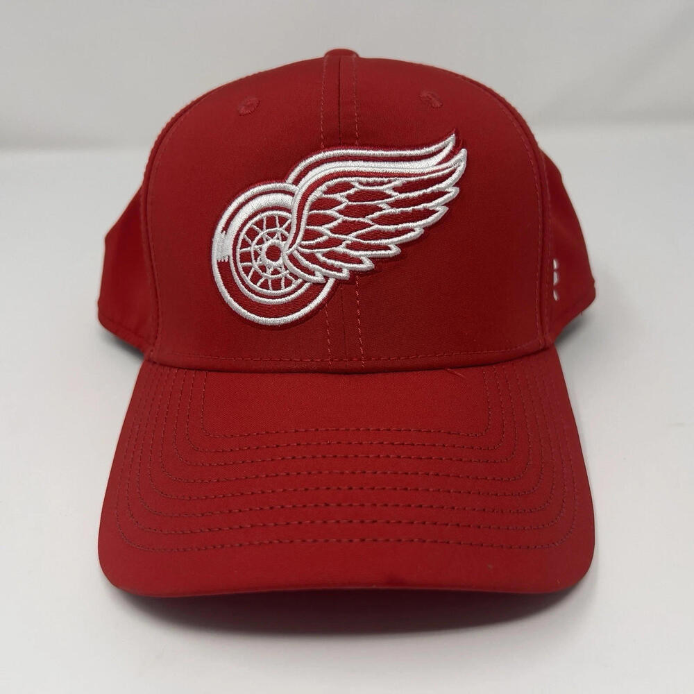 Fanatics NHL Detroit Red Wings A-Flex Fitted Hat S/M Small Medium Red